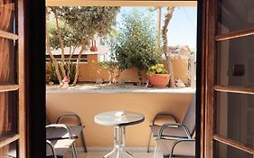Villa Eleni Seaside Apartments
